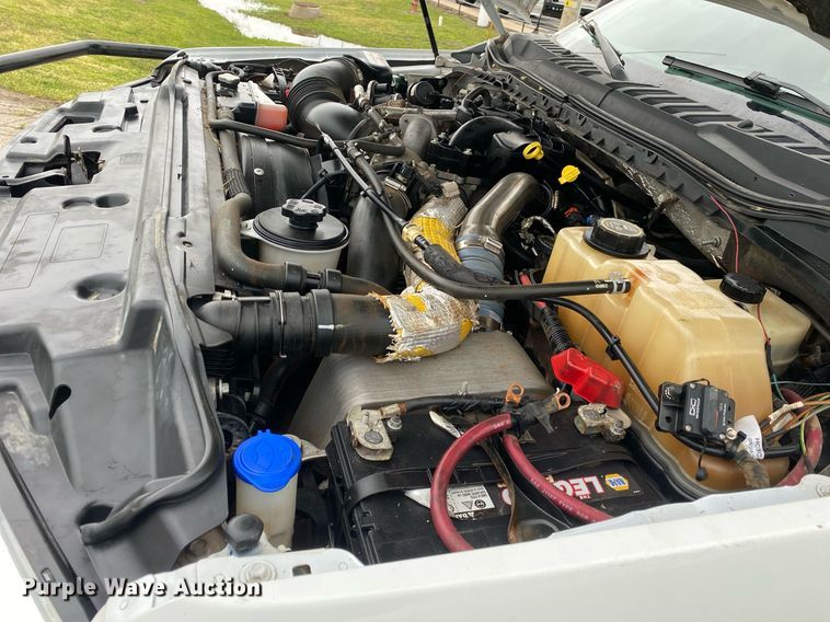 image for item DL7181 2017 Ford  F350 Super Duty  Crew Cab utility bed pickup truck