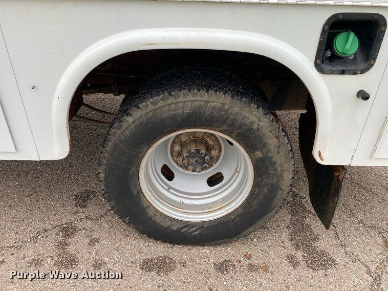 image for item DL7181 2017 Ford  F350 Super Duty  Crew Cab utility bed pickup truck