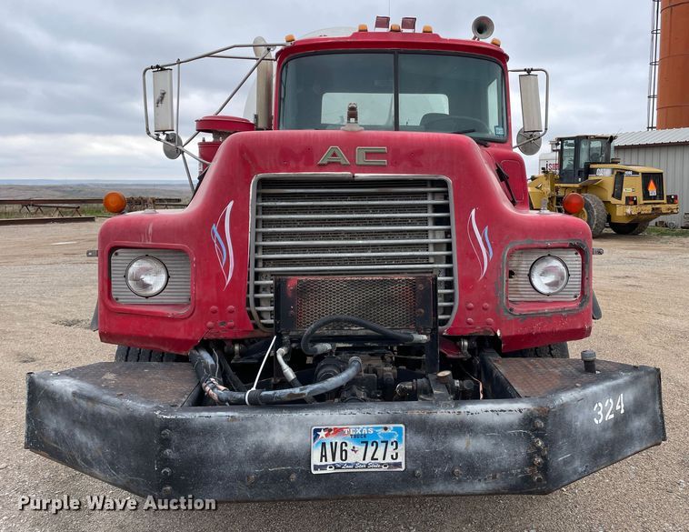 image for item DN4589 1991 Mack DM690S  ready mix truck