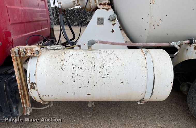 image for item DN4589 1991 Mack DM690S  ready mix truck