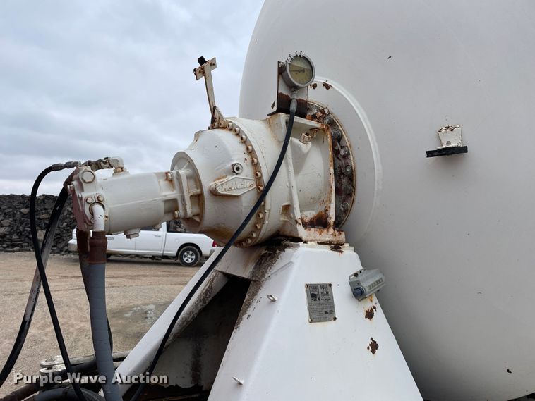 image for item DN4589 1991 Mack DM690S  ready mix truck