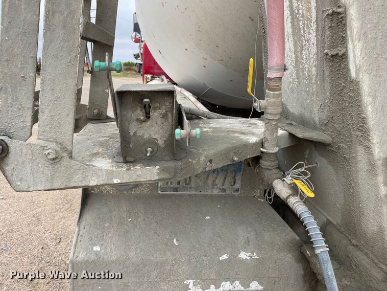 image for item DN4589 1991 Mack DM690S  ready mix truck