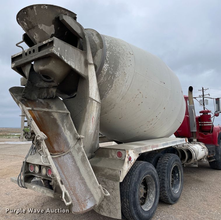 image for item DN4589 1991 Mack DM690S  ready mix truck