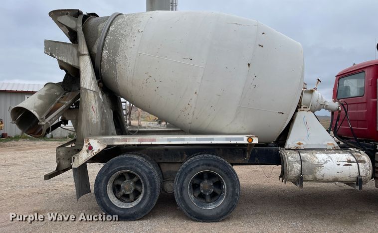 image for item DN4589 1991 Mack DM690S  ready mix truck