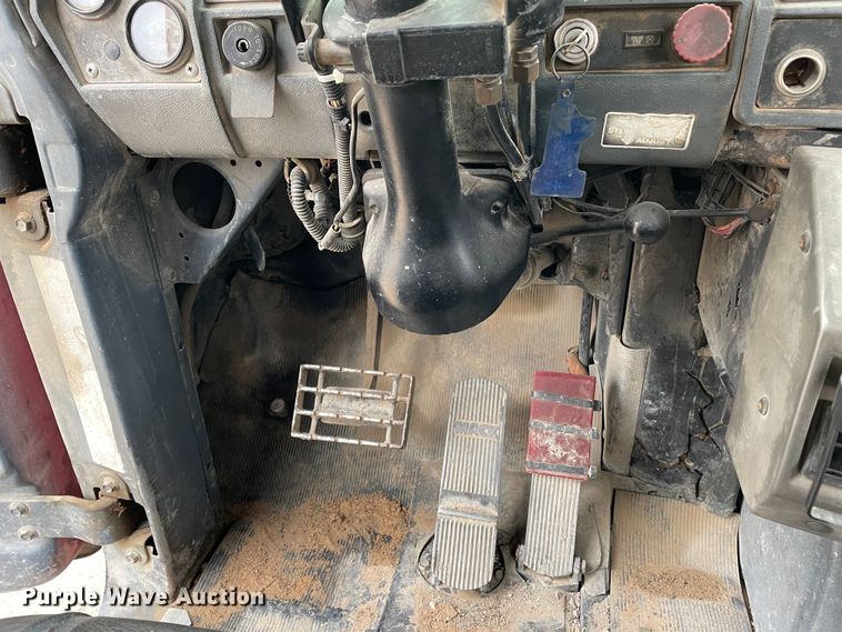 image for item DN4589 1991 Mack DM690S  ready mix truck