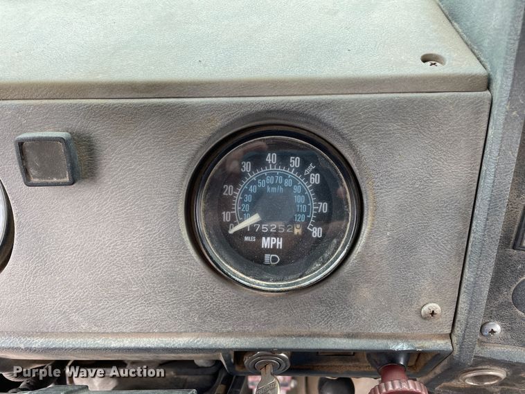 image for item DN4589 1991 Mack DM690S  ready mix truck