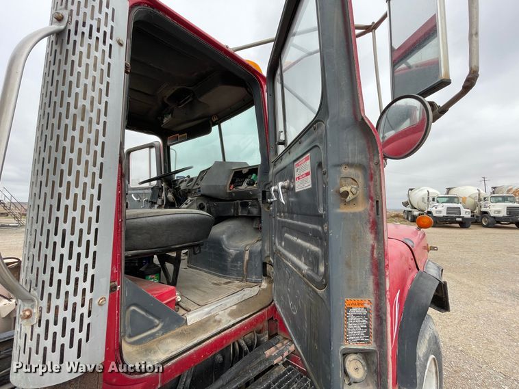 image for item DN4589 1991 Mack DM690S  ready mix truck