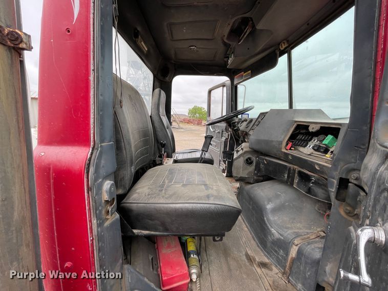 image for item DN4589 1991 Mack DM690S  ready mix truck