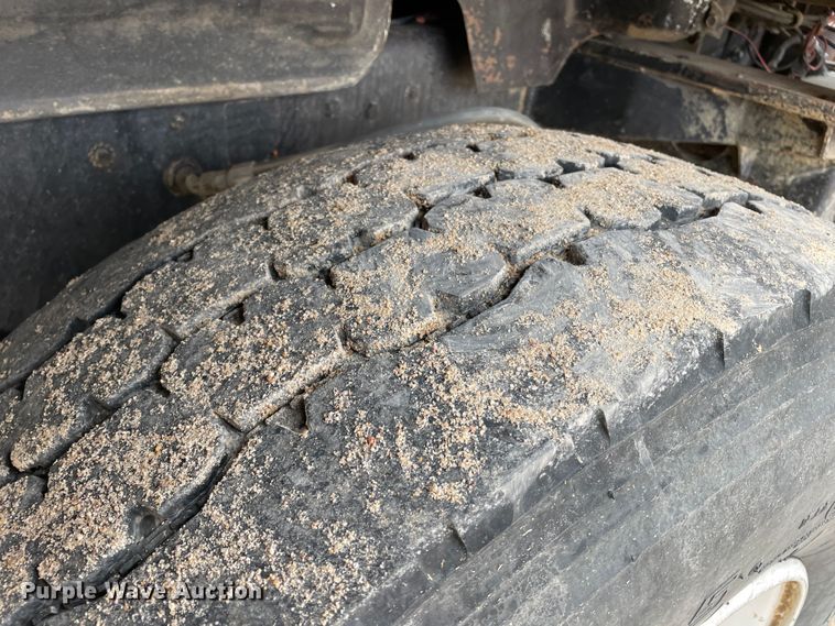 image for item DN4589 1991 Mack DM690S  ready mix truck