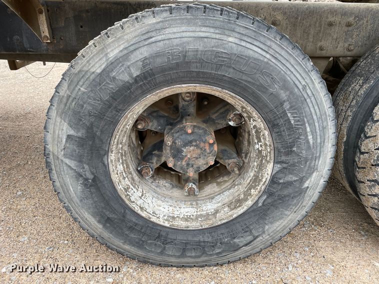 image for item DN4589 1991 Mack DM690S  ready mix truck