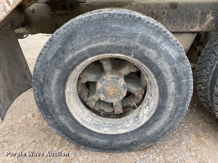 image for item DN4589 1991 Mack DM690S  ready mix truck