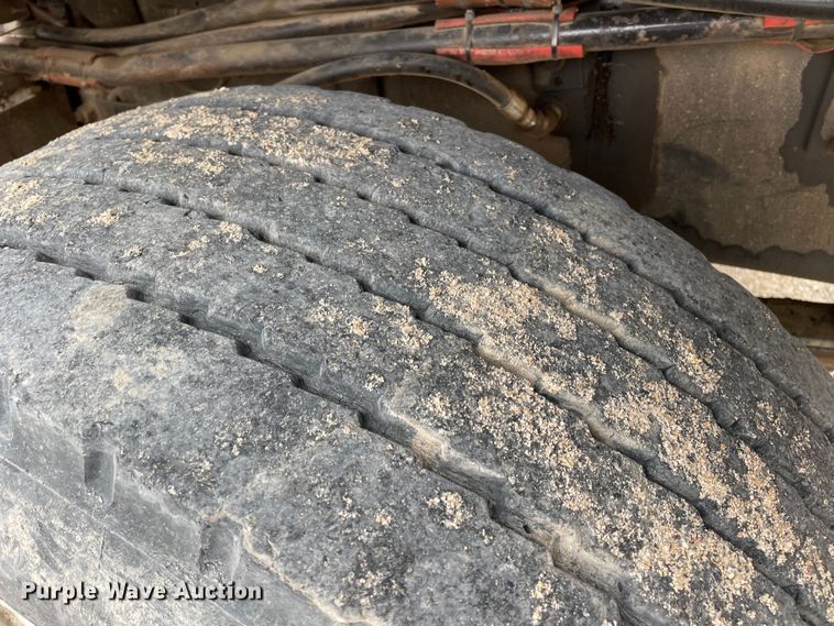 image for item DN4589 1991 Mack DM690S  ready mix truck