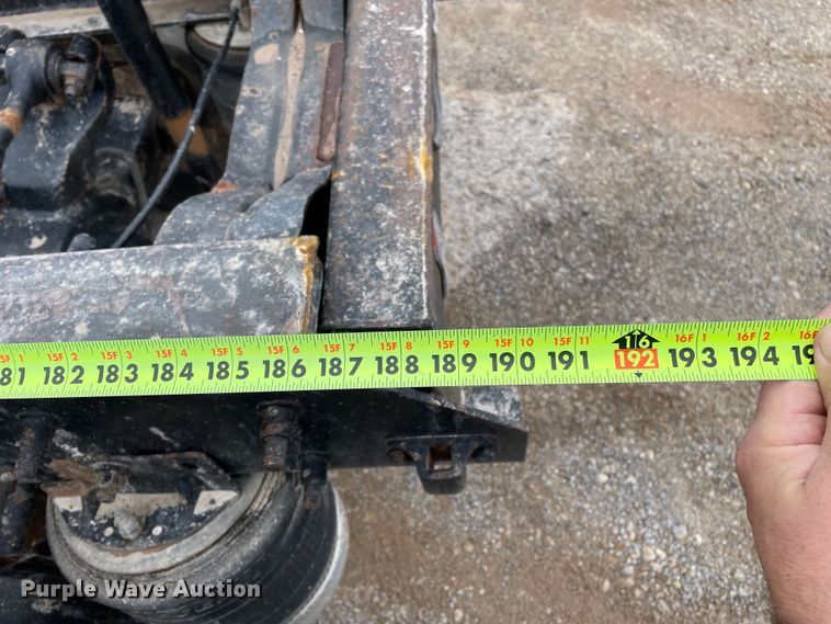 image for item DN4590 2002 Mack CH613  semi truck