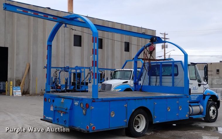 image for item DN6415 2012 International DuraStar 4300  flatbed truck