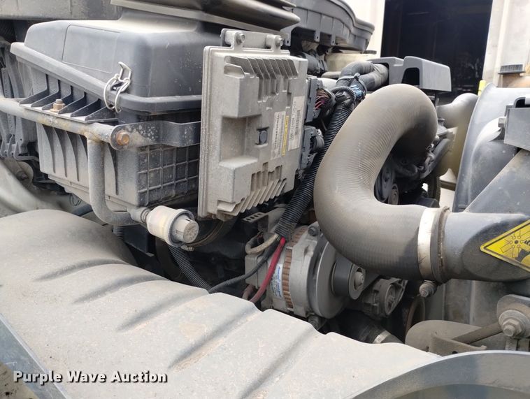 image for item DN6415 2012 International DuraStar 4300  flatbed truck