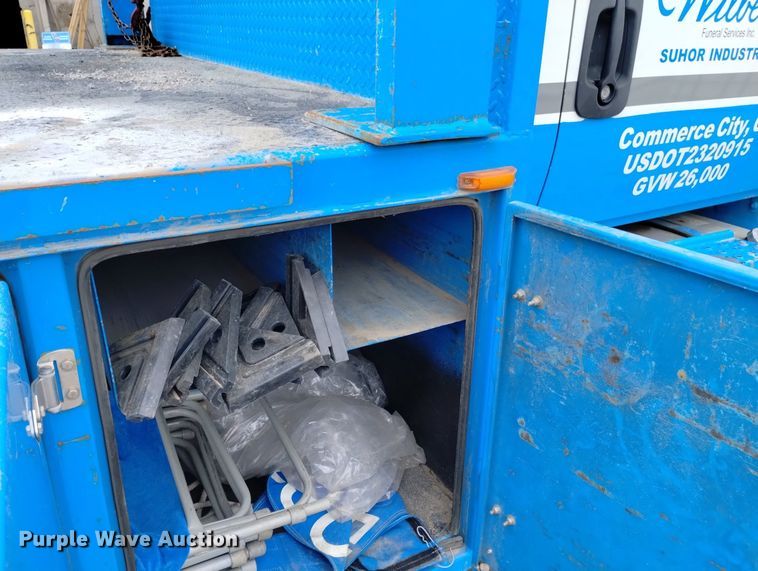 image for item DN6415 2012 International DuraStar 4300  flatbed truck