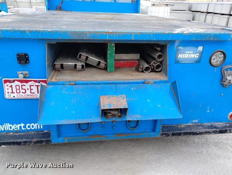 image for item DN6415 2012 International DuraStar 4300  flatbed truck