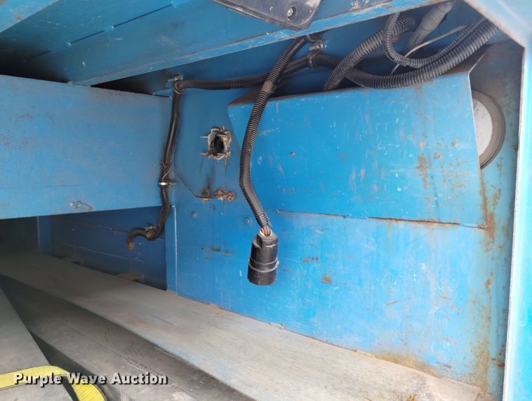 image for item DN6415 2012 International DuraStar 4300  flatbed truck