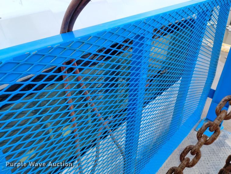 image for item DN6415 2012 International DuraStar 4300  flatbed truck