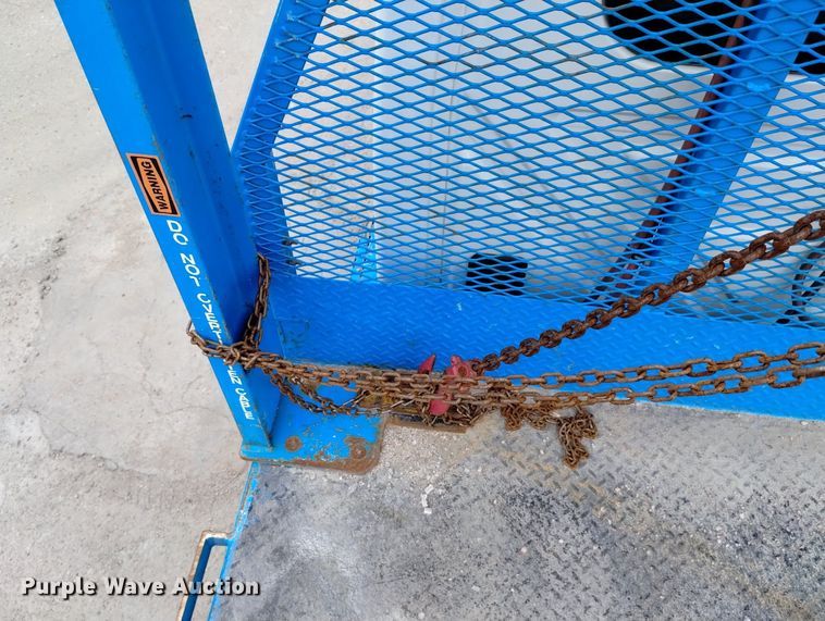 image for item DN6415 2012 International DuraStar 4300  flatbed truck