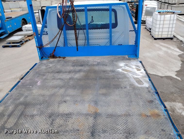 image for item DN6415 2012 International DuraStar 4300  flatbed truck