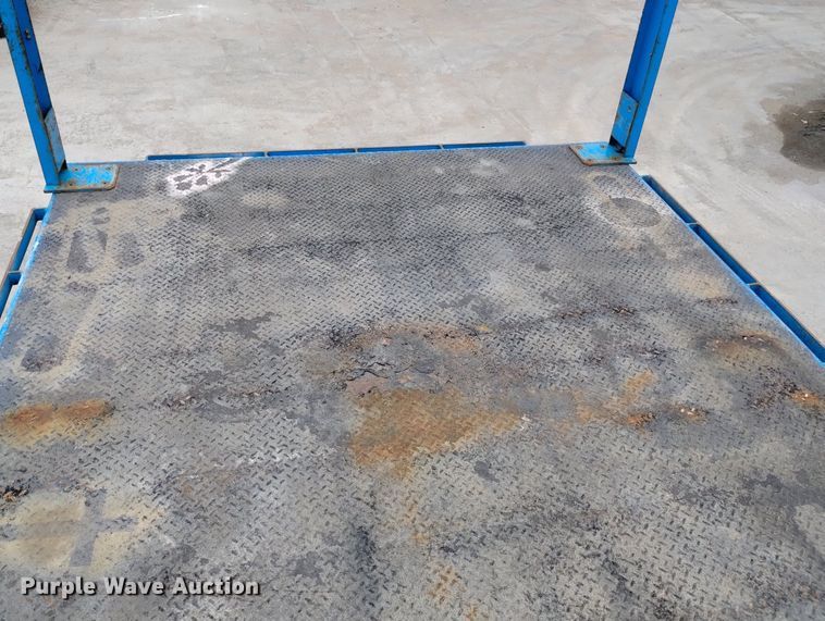 image for item DN6415 2012 International DuraStar 4300  flatbed truck