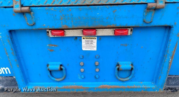 image for item DN6415 2012 International DuraStar 4300  flatbed truck