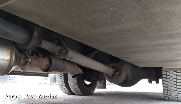 image for item DN6415 2012 International DuraStar 4300  flatbed truck