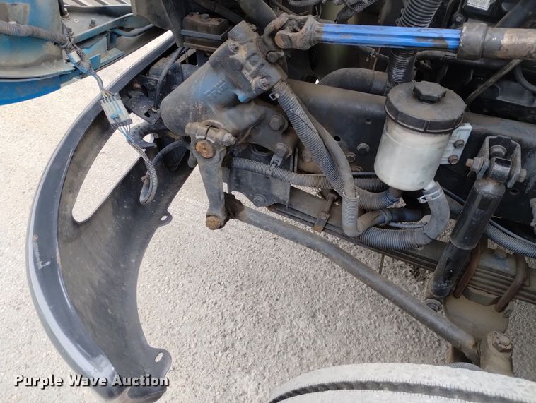 image for item DN6415 2012 International DuraStar 4300  flatbed truck