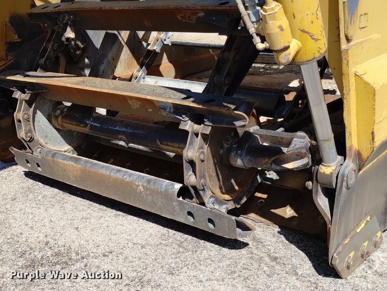 image for item DN6416 1995 Caterpillar 613C Series II  elevating scraper