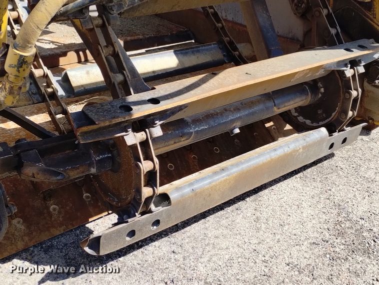 image for item DN6416 1995 Caterpillar 613C Series II  elevating scraper