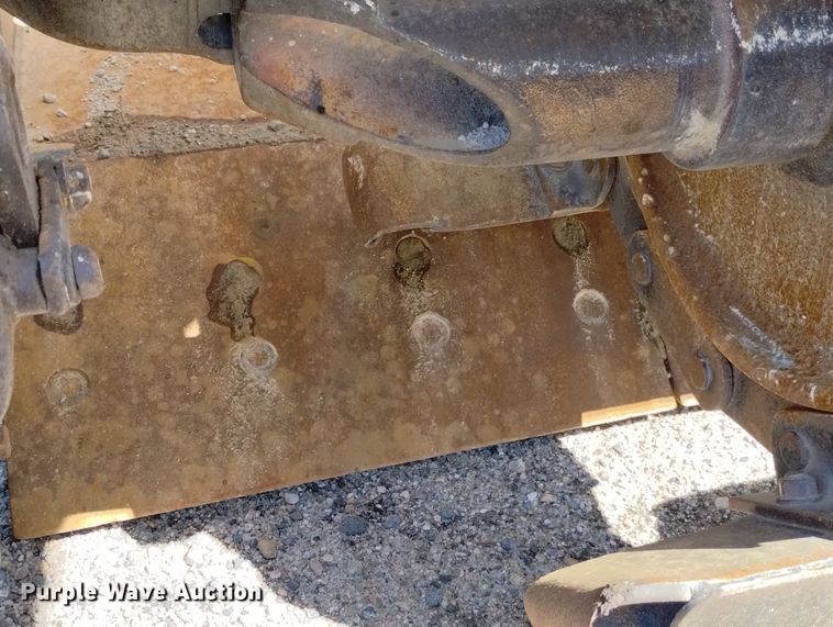 image for item DN6416 1995 Caterpillar 613C Series II  elevating scraper