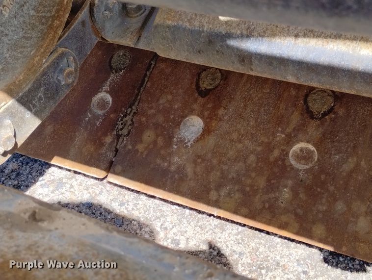 image for item DN6416 1995 Caterpillar 613C Series II  elevating scraper