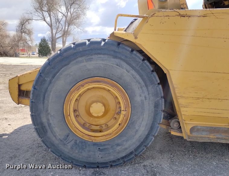 image for item DN6416 1995 Caterpillar 613C Series II  elevating scraper