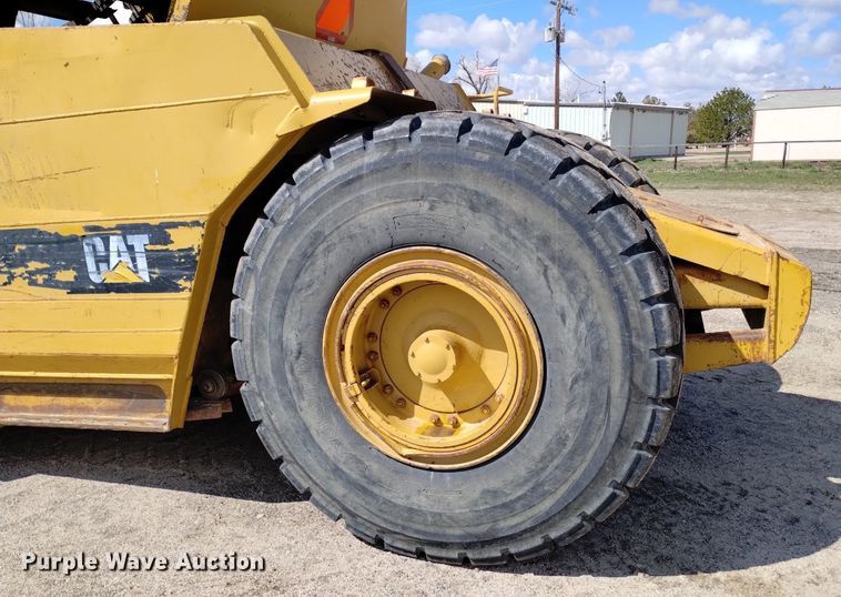 image for item DN6416 1995 Caterpillar 613C Series II  elevating scraper