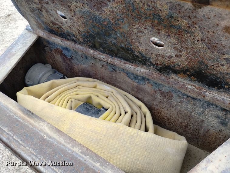 image for item DN6417 2007 Freightliner Business Class M2  water truck