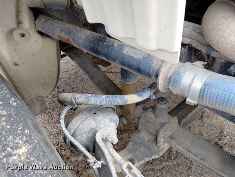 image for item DN6417 2007 Freightliner Business Class M2  water truck