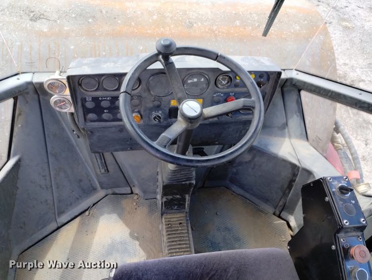 image for item DN6418 Dynapac CA602D  single drum vibratory roller