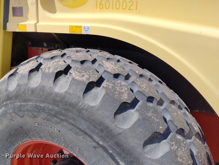 image for item DN6418 Dynapac CA602D  single drum vibratory roller