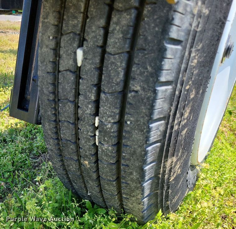 image for item DO3647 2022 Lane LRG 1008  reel trailer