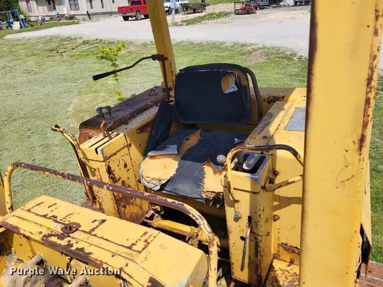 image for item DO3648 Caterpillar 955K  track loader