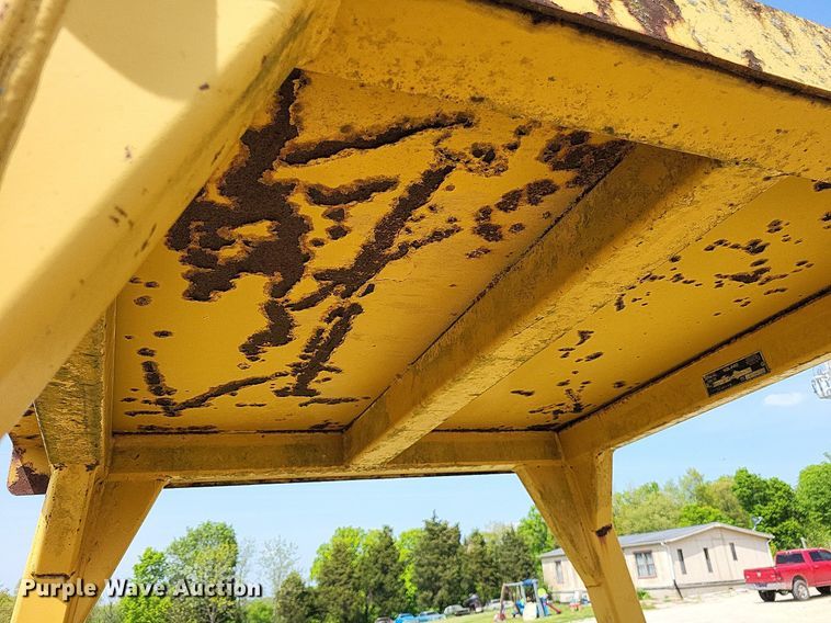 image for item DO3648 Caterpillar 955K  track loader