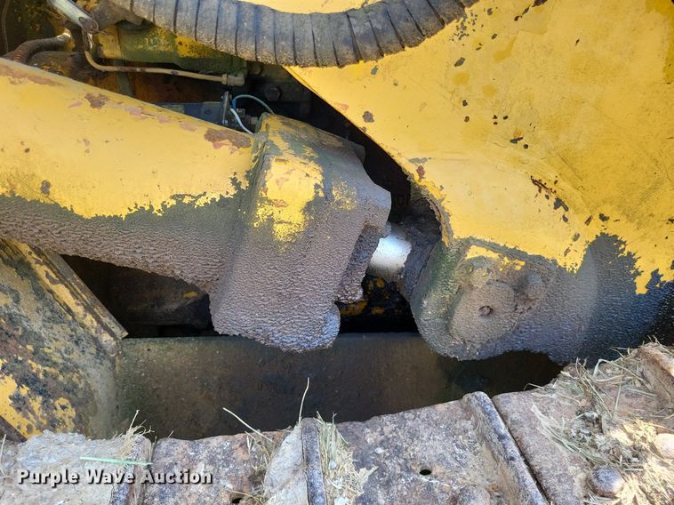 image for item DO3648 Caterpillar 955K  track loader