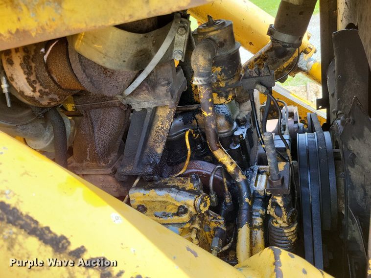 image for item DO3648 Caterpillar 955K  track loader