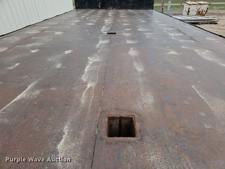 image for item DO4310 1991 GMC TopKick SL  dump flatbed truck