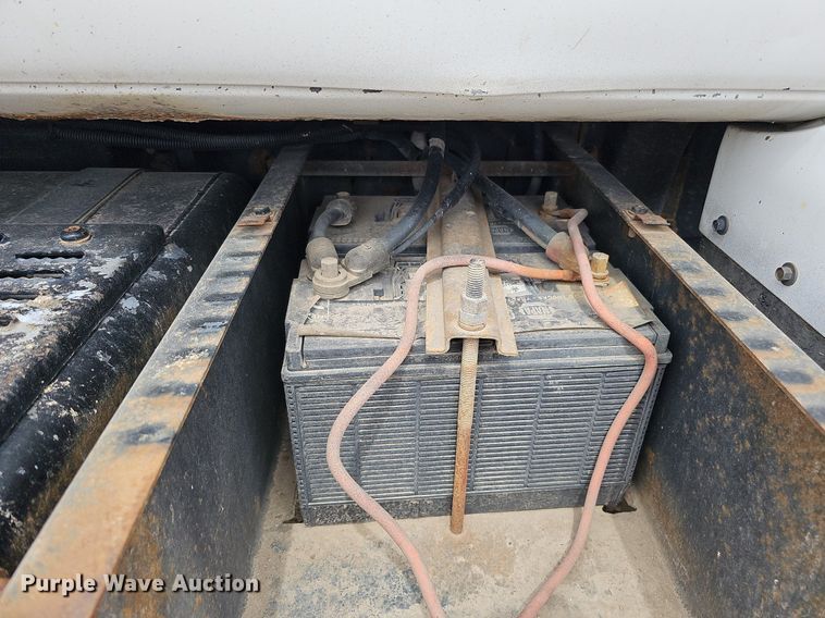 image for item DO4310 1991 GMC TopKick SL  dump flatbed truck