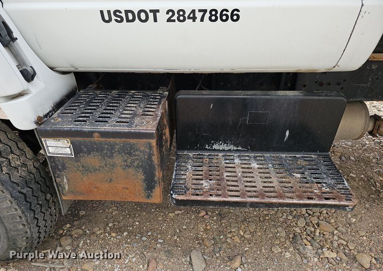 image for item DO4310 1991 GMC TopKick SL  dump flatbed truck