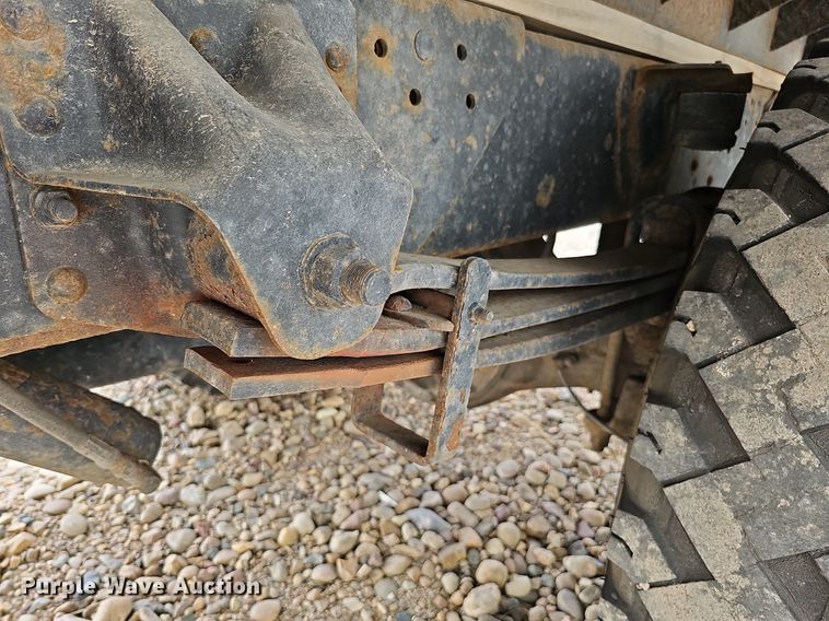 image for item DO4310 1991 GMC TopKick SL  dump flatbed truck