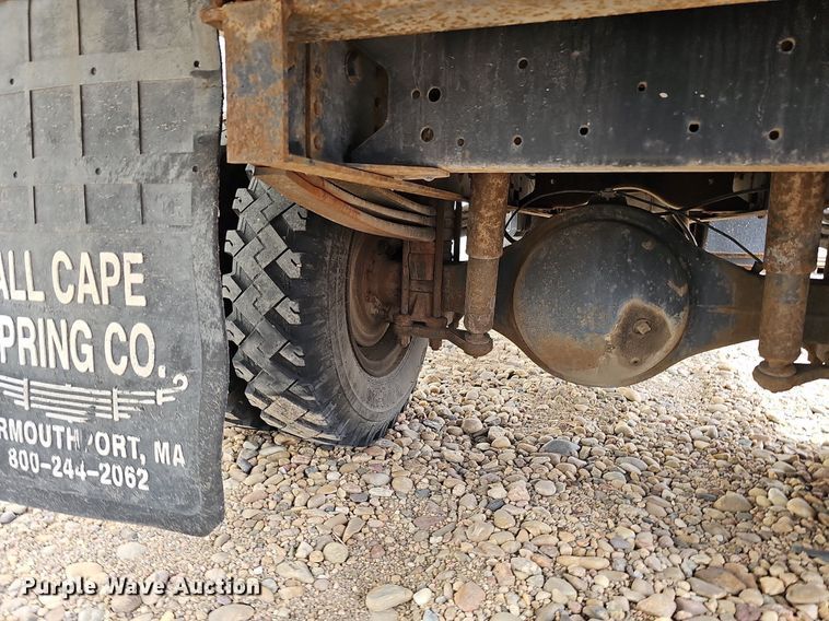 image for item DO4310 1991 GMC TopKick SL  dump flatbed truck