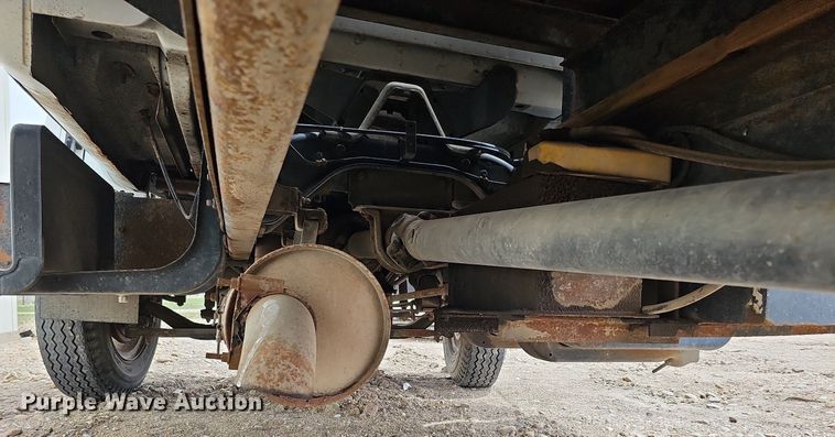 image for item DO4310 1991 GMC TopKick SL  dump flatbed truck